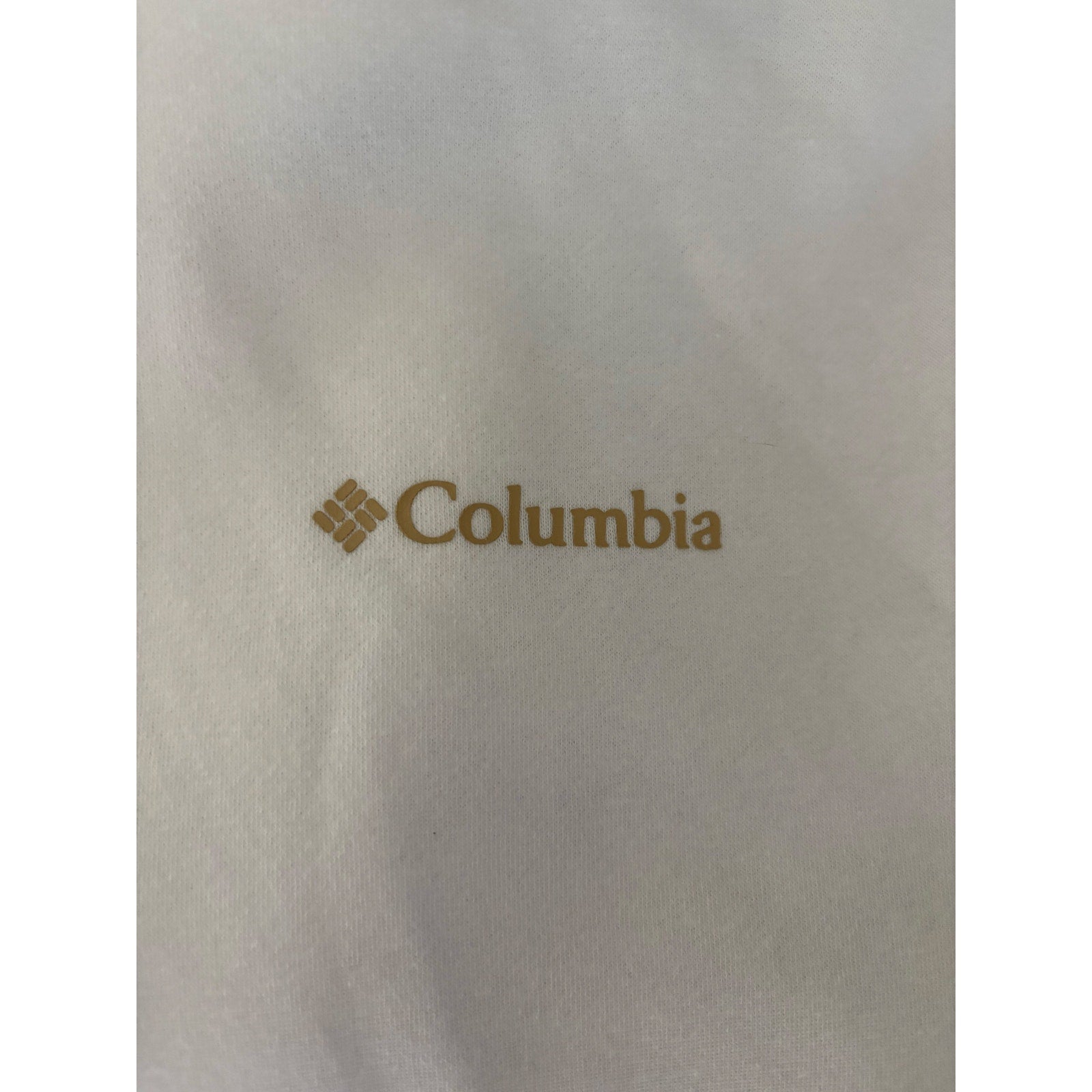 Columbia Men’s Hoodie White with Front Pocket Size: Large (New with Tags)