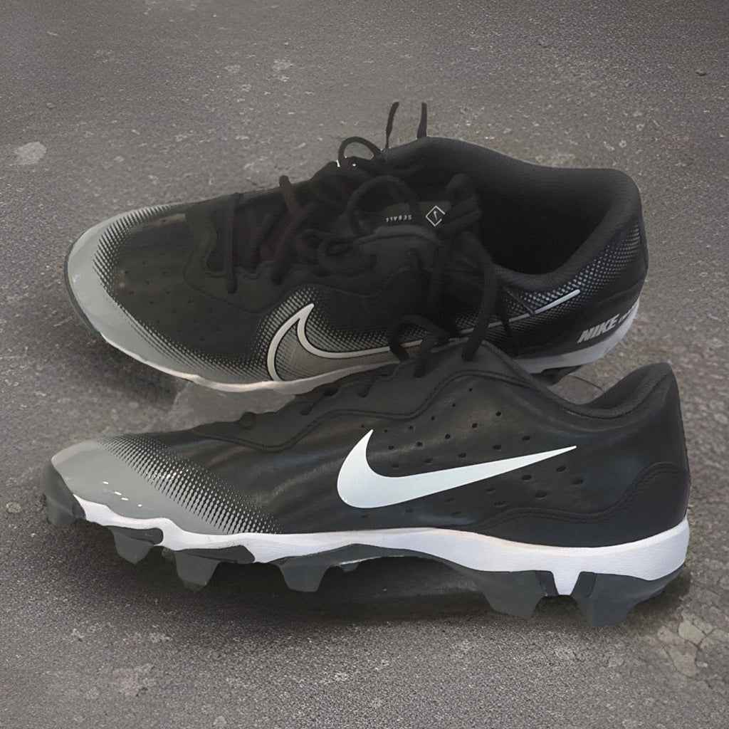 Nike Diamond Fastflex Men’s Baseball Cleats Size 10 Black/White Lightweight Grip