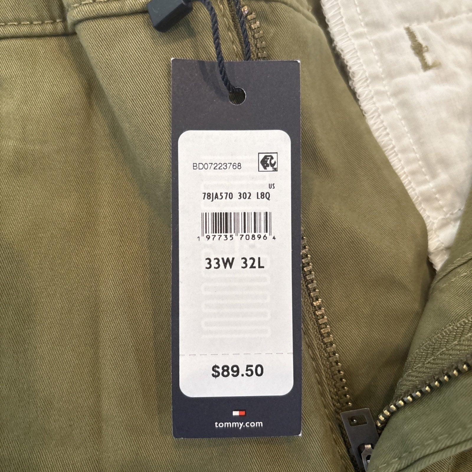 Tommy Hilfiger TH Flex Men’s Chino Pants Olive Green 33x32 Straight Fit NWT