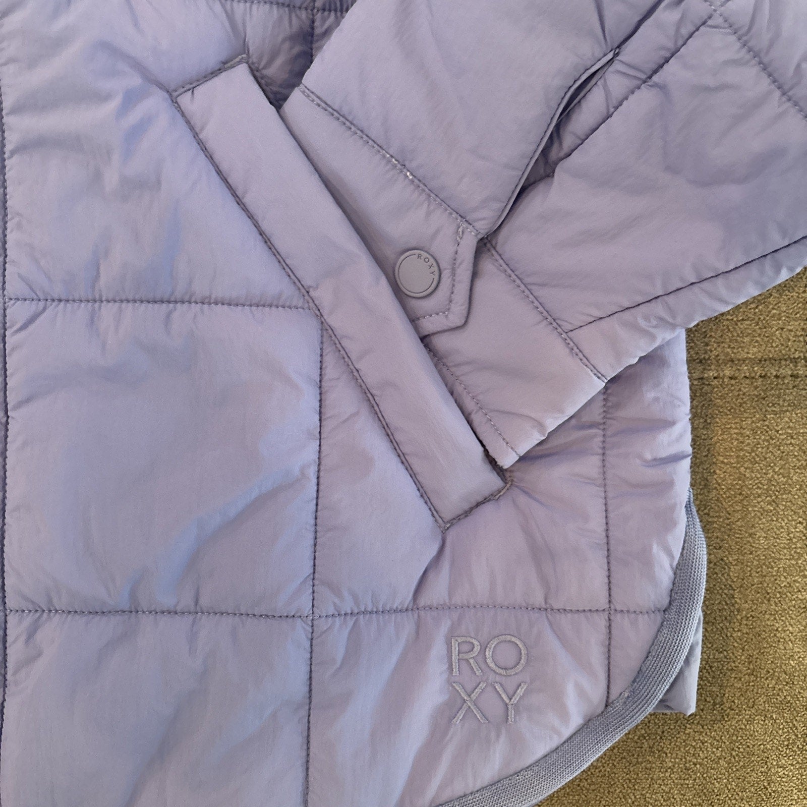 Roxy Women’s Quilted Puffer Jacket Size L Purple Full Zip Lightweight (NWT)