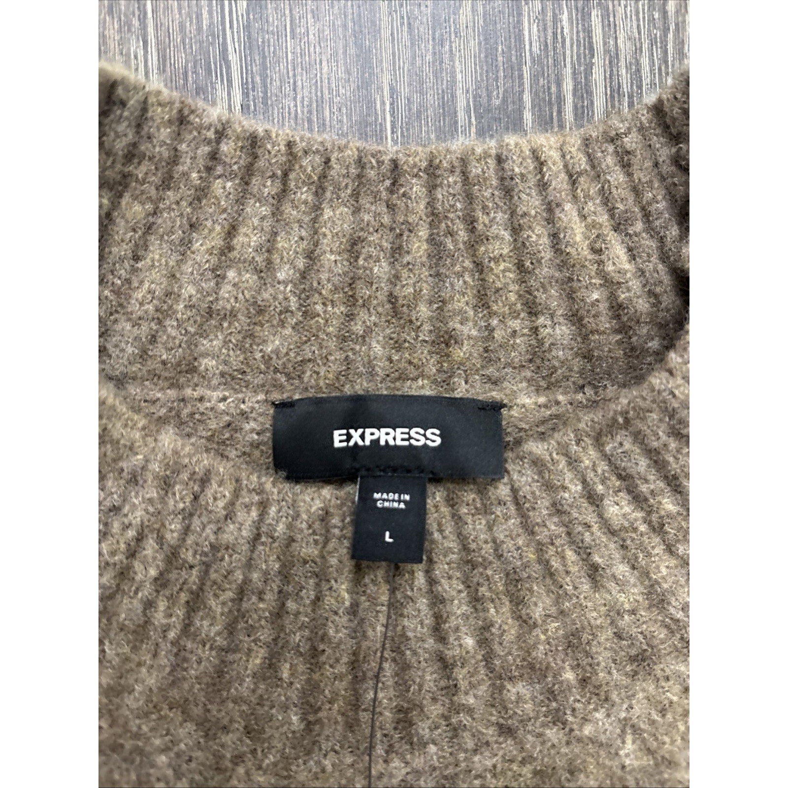 Express Men's Crewneck Sweater Size Large Tan Knit Pullover Soft Casual Classic